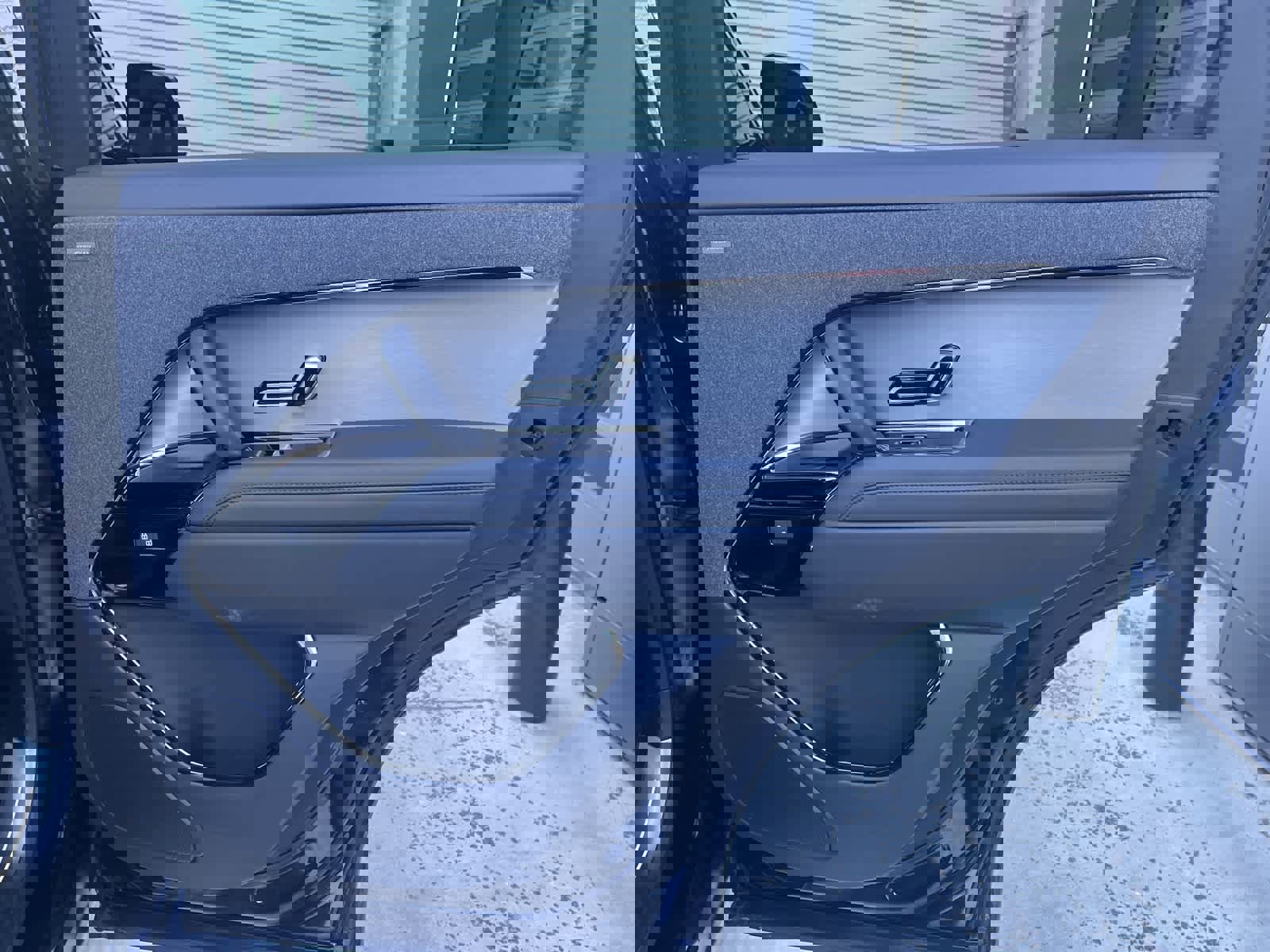 Used 2025 Land Rover Range Rover Sport Dynamic SE image 16