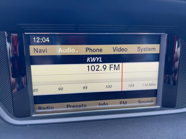 Used 2010 Mercedes-Benz E 350 Sedan image 11