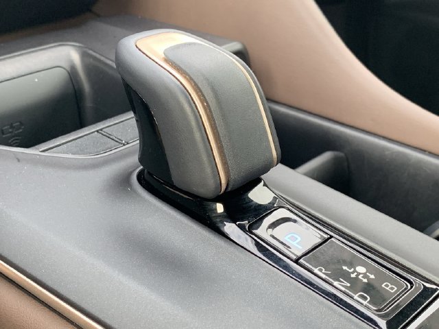 Used 2023 Toyota Crown AWD/4WD image 26