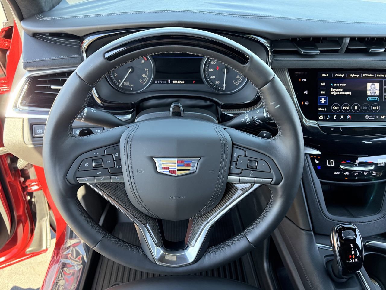 Certified 2025 Cadillac XT6 Premium Luxury w/ Platinum Package image 24