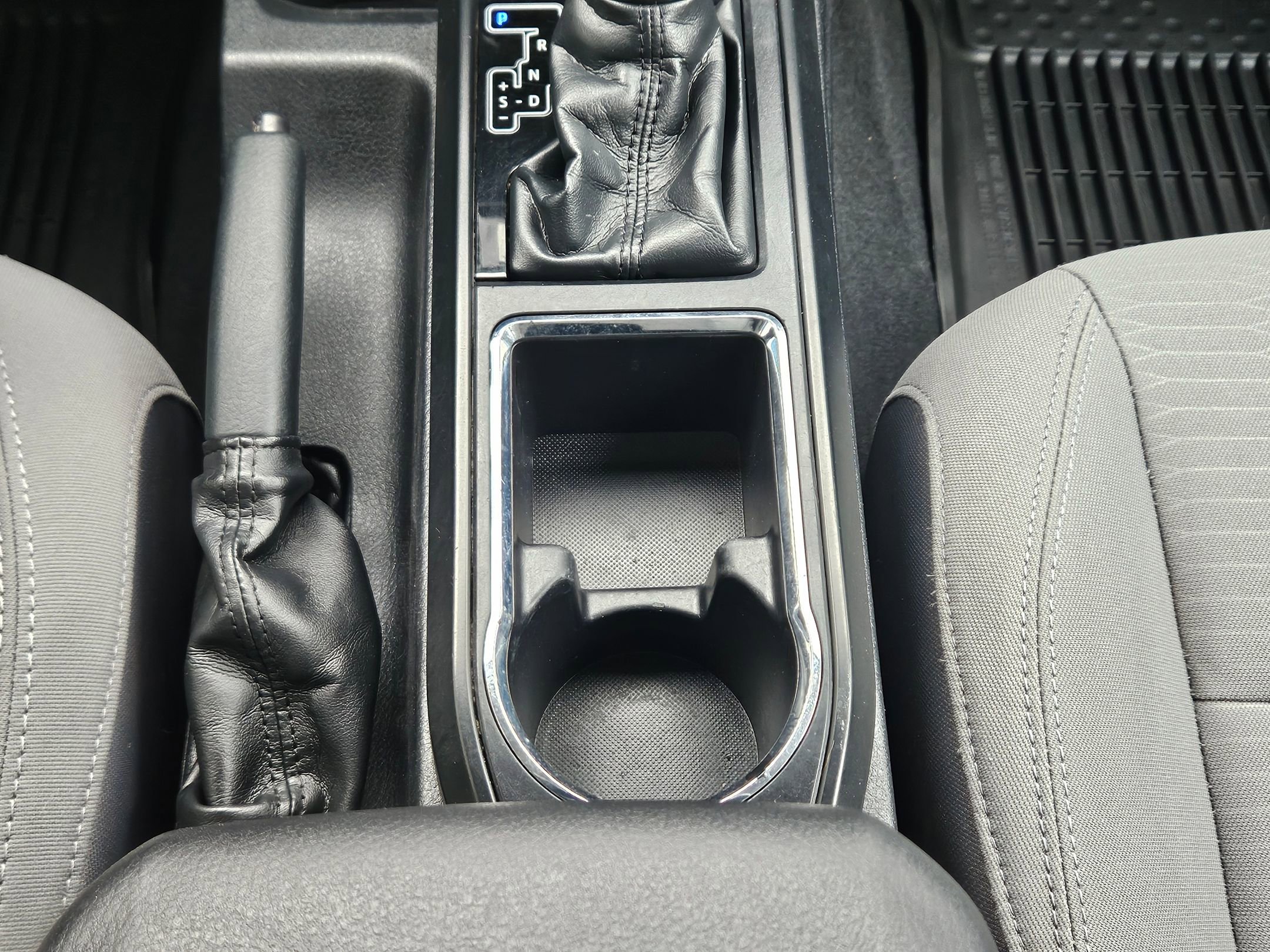 Used 2019 Toyota Tacoma SR w/ SR Convenience Package image 12