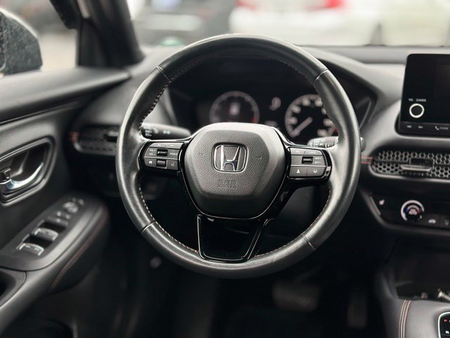 Used 2025 Honda HR-V Sport image 18