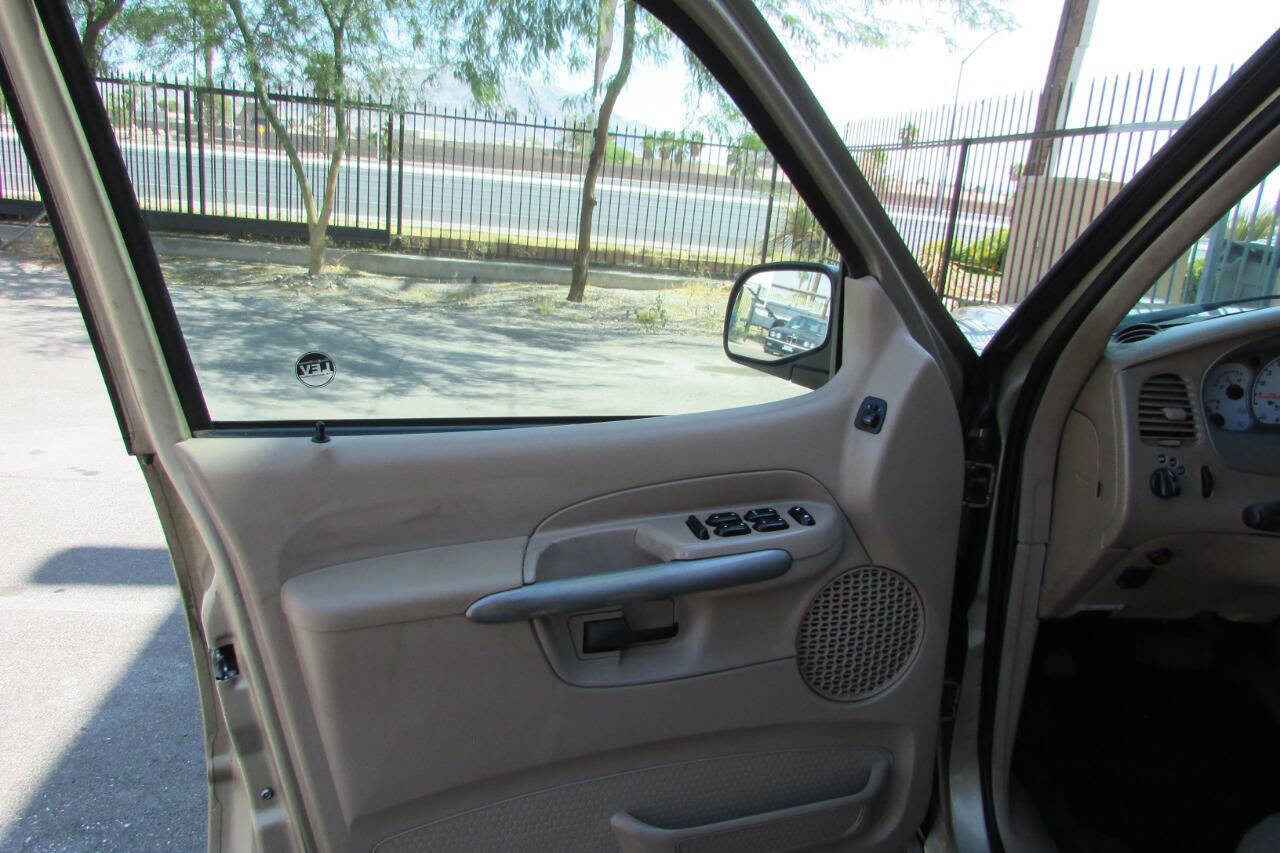 Used 2001 Ford Explorer Sport Trac 2WD image 15