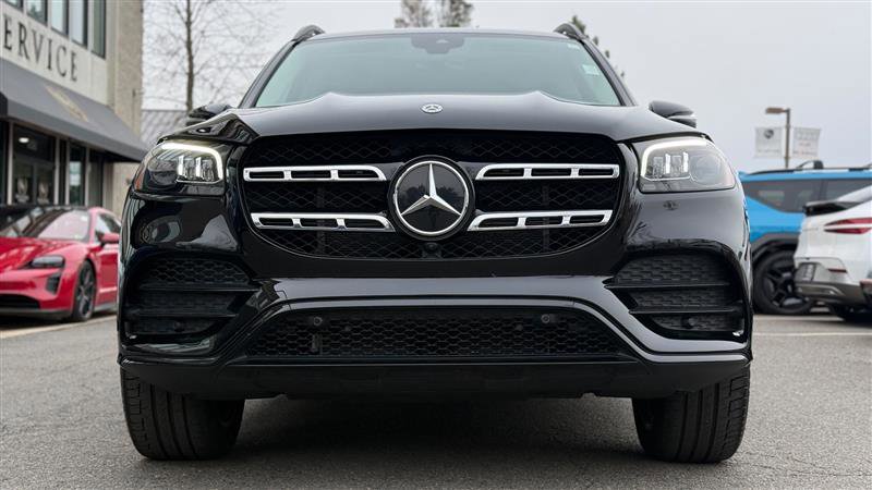 Used 2023 Mercedes-Benz GLS 450 4MATIC w/ AMG Line Exterior image 3