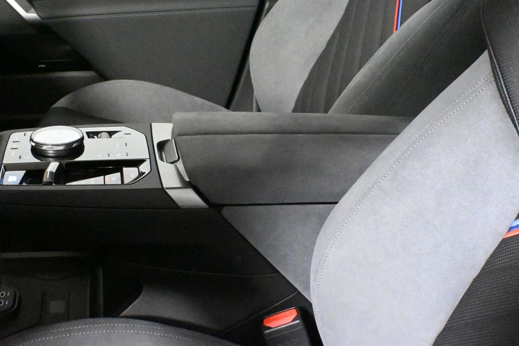 Used 2026 BMW iX xDrive45 w/ M Sport Package image 24