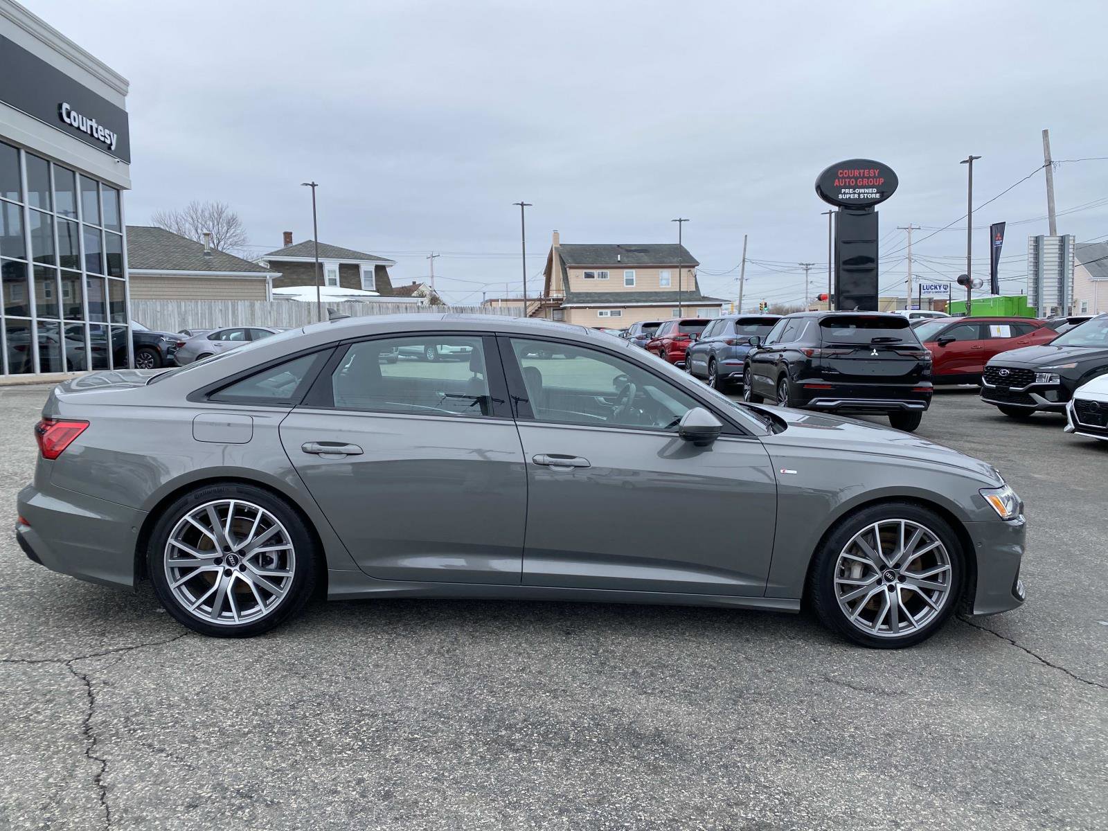 Used 2022 Audi A6 Premium Plus w/ Premium Plus Package image 6