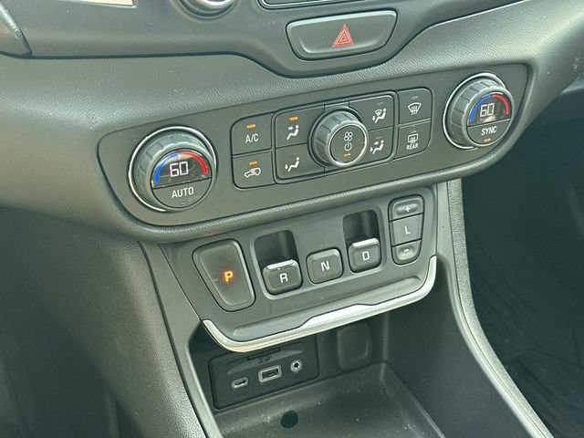 Used 2019 GMC Terrain SLT w/ Preferred Package AWD/4WD image 29