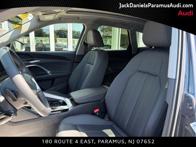 Used 2025 Audi Q5 Premium w/ Convenience Package AWD/4WD image 13