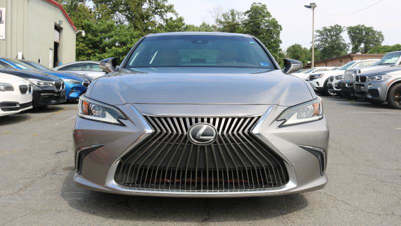 Used 2020 Lexus ES 350 w/ Accessory Package 2 FWD image 2