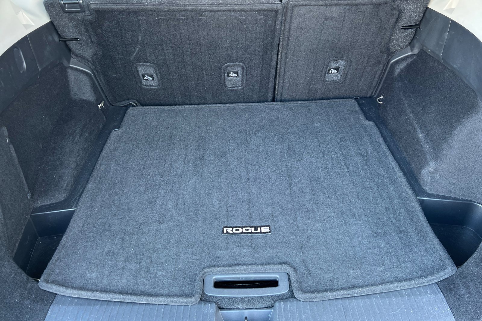 Used 2023 Nissan Rogue SV image 20