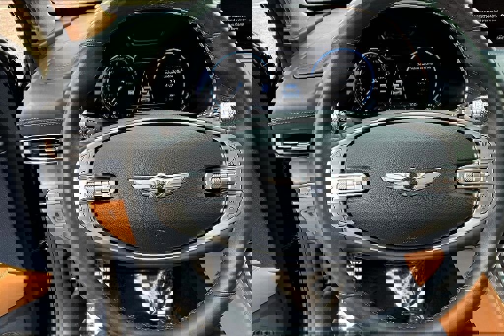 Used 2023 Genesis GV80 2.5T w/ Prestige Package image 18