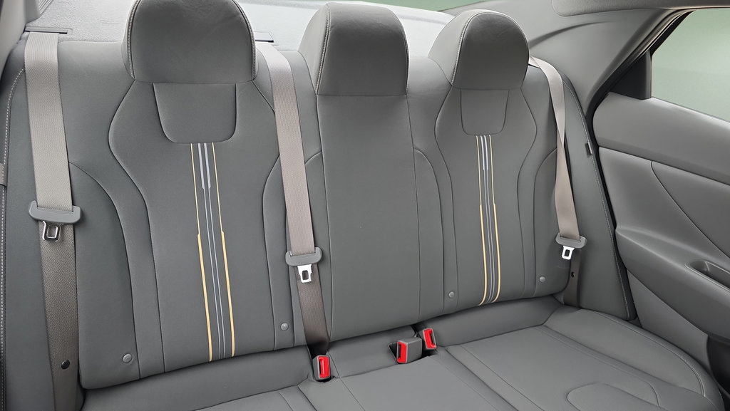New 2026 Hyundai Elantra Sport FWD image 25