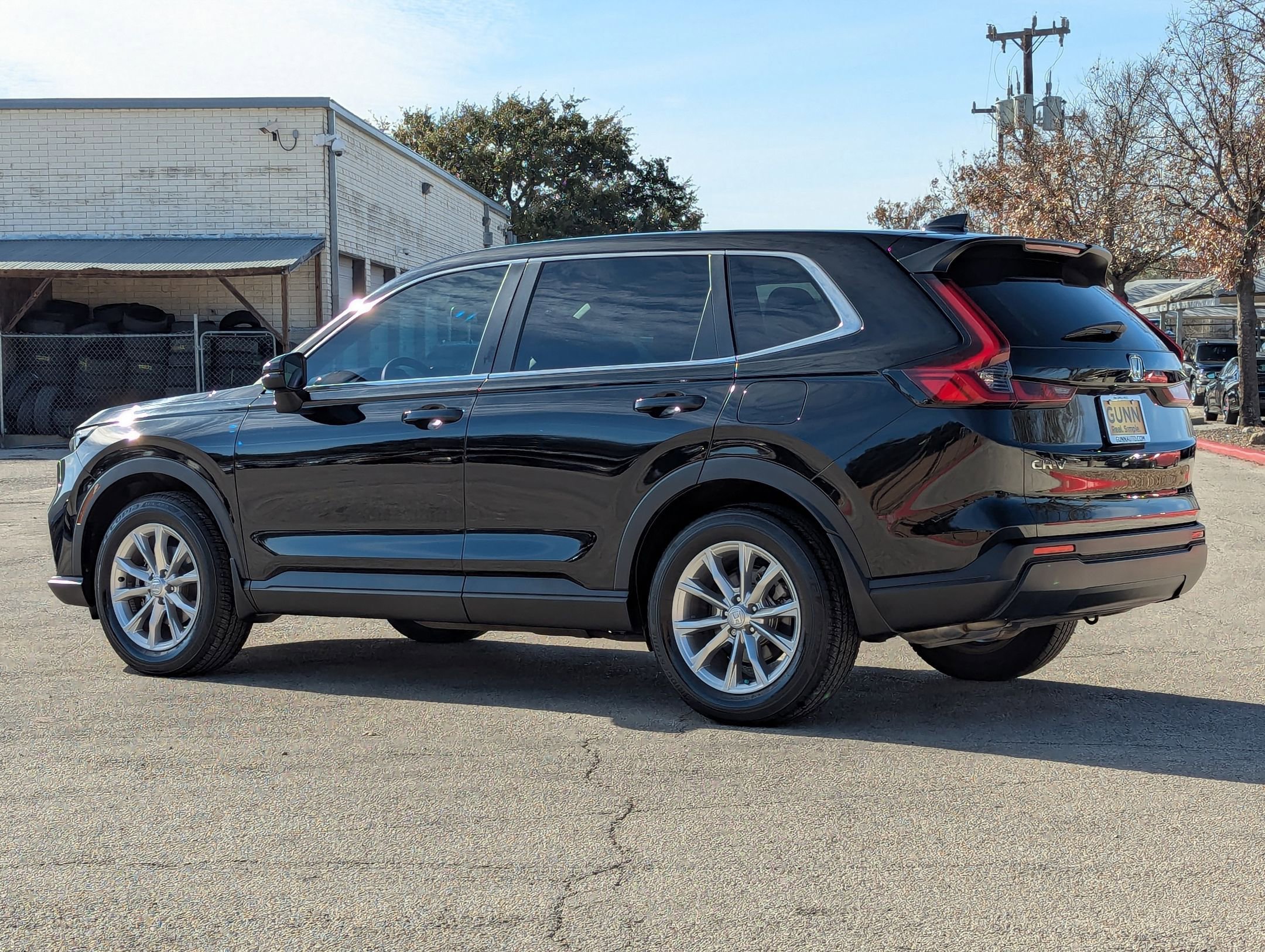 Used 2023 Honda CR-V EX image 6