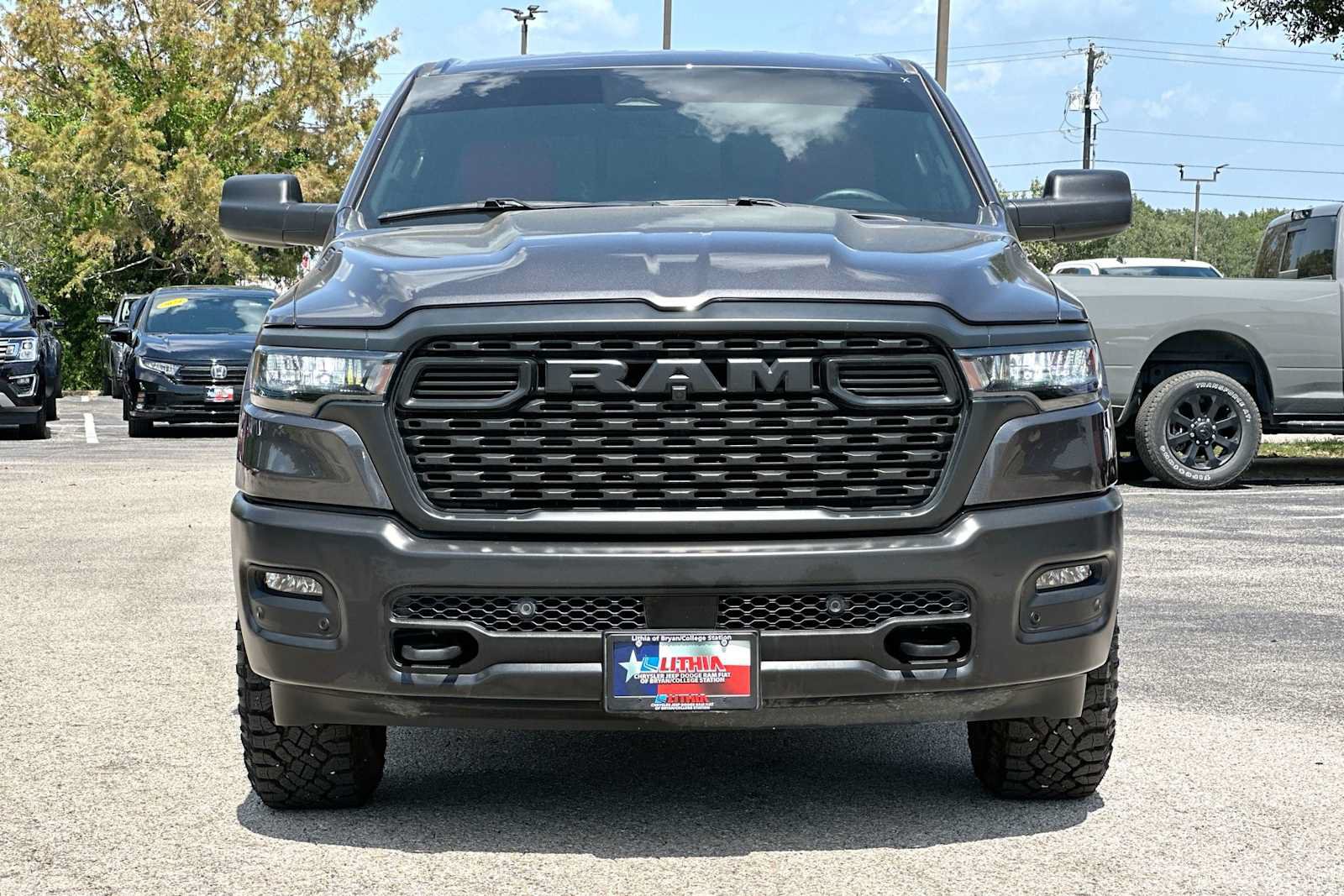 Used 2025 RAM 1500 Warlock AWD/4WD image 10