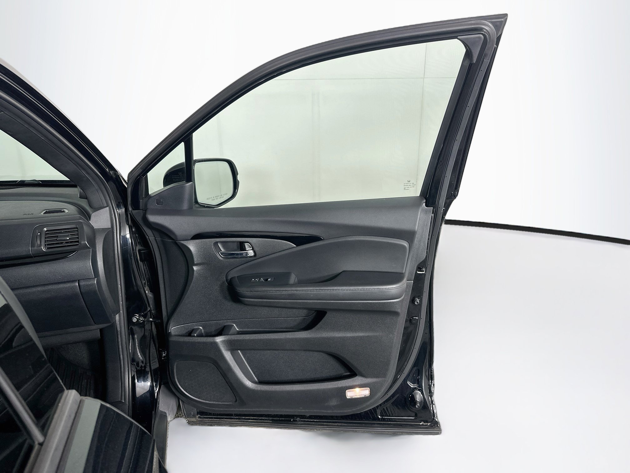 Used 2020 Honda Passport Elite image 32