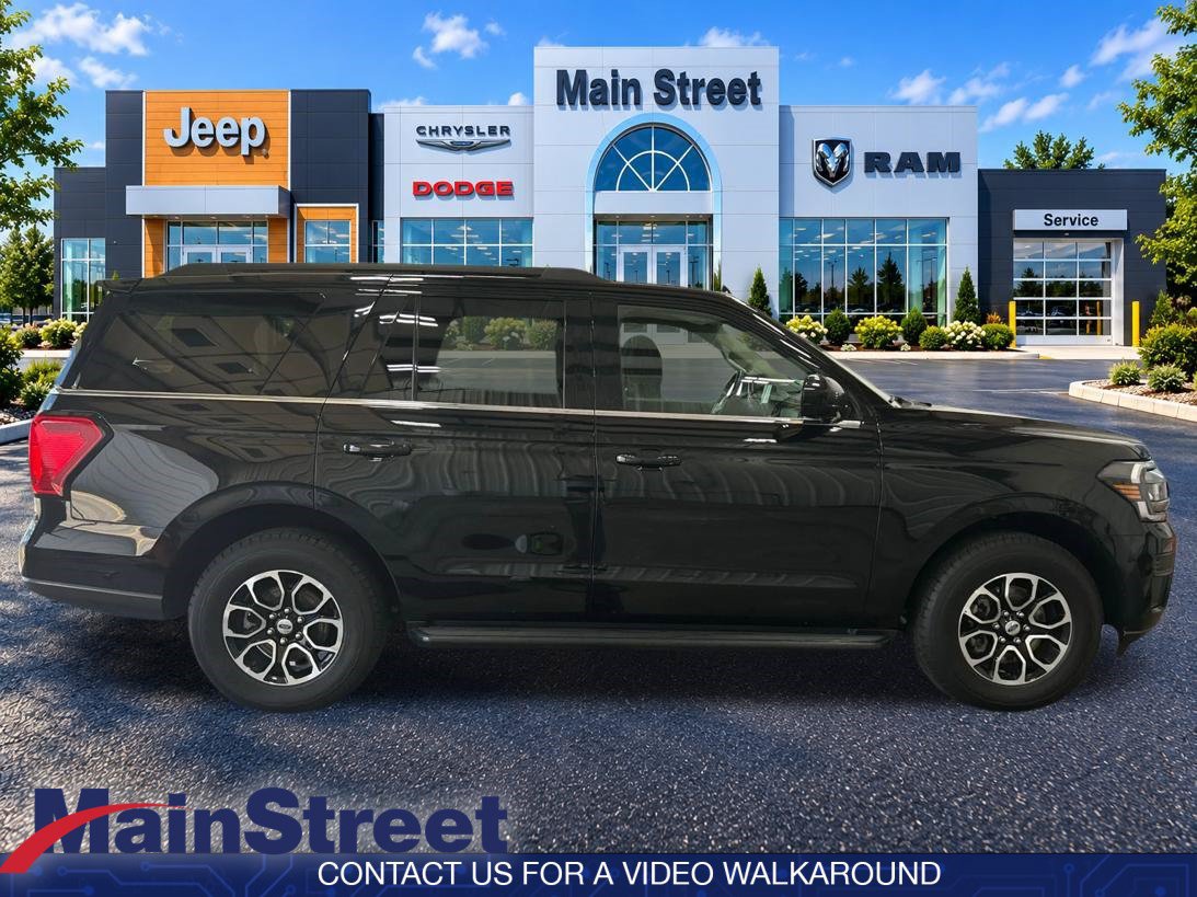 Used 2024 Ford Expedition XLT AWD/4WD image 6