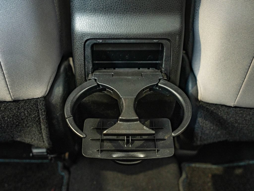 Used 2015 Toyota Corolla LE FWD image 41