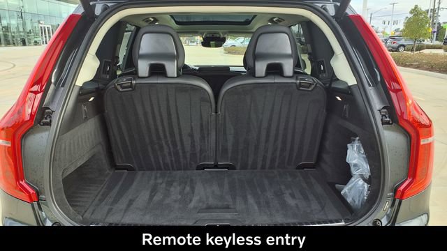 Used 2022 Volvo XC90 T6 Inscription image 12