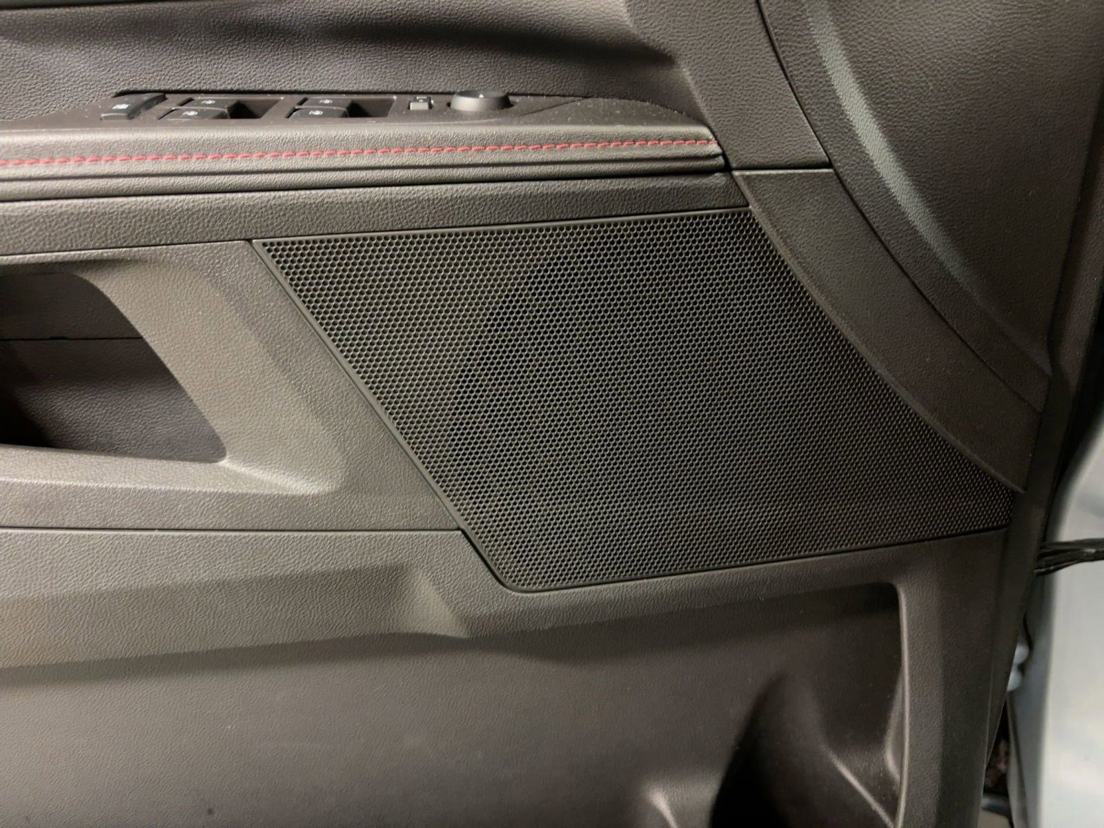 Used 2015 Chevrolet Equinox LT w/ Driver Convenience Package image 23