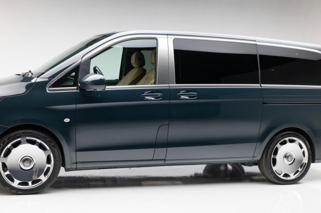Used 2022 Mercedes-Benz Metris Passenger image 39