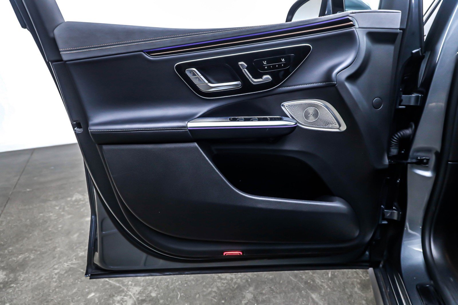 Certified 2023 Mercedes-Benz EQE 350+ 4MATIC SUV image 20