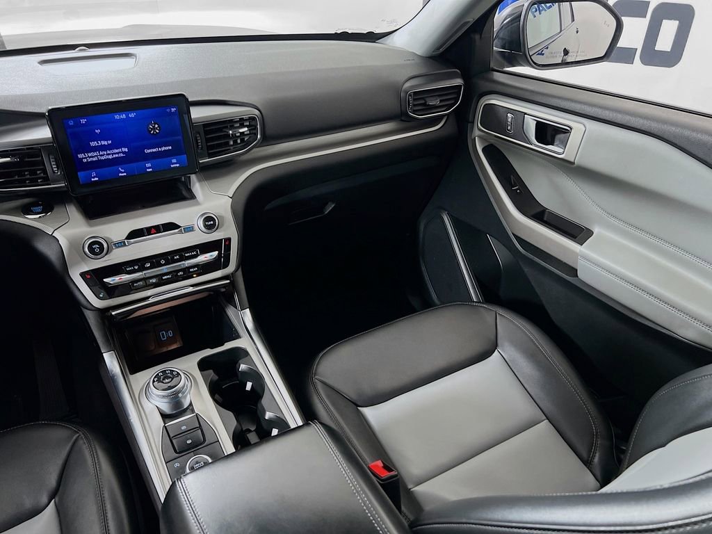 Used 2024 Ford Explorer XLT w/ Equipment Group 202A image 29