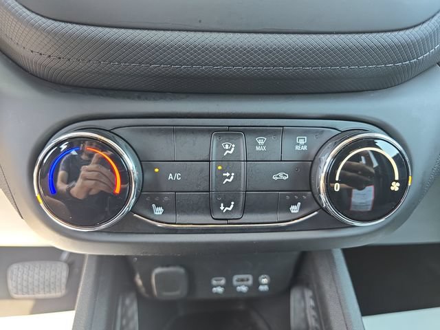 Used 2023 Chevrolet TrailBlazer LT FWD image 22