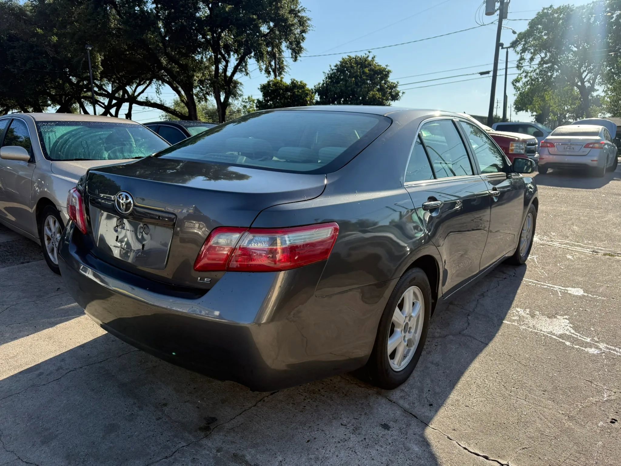Used 2009 Toyota Camry LE FWD image 6