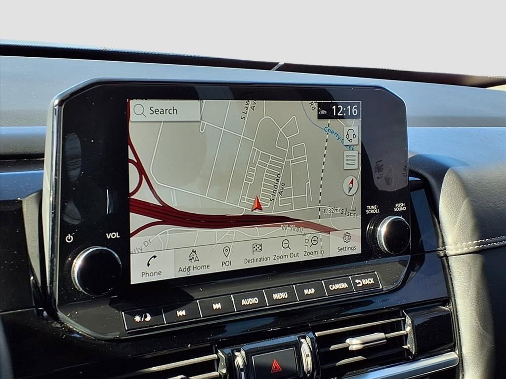 Used 2023 Nissan Pathfinder Platinum w/ Cargo Package image 9