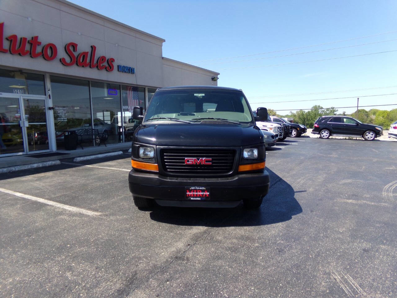Used 2010 GMC Savana 1500 LS RWD image 3