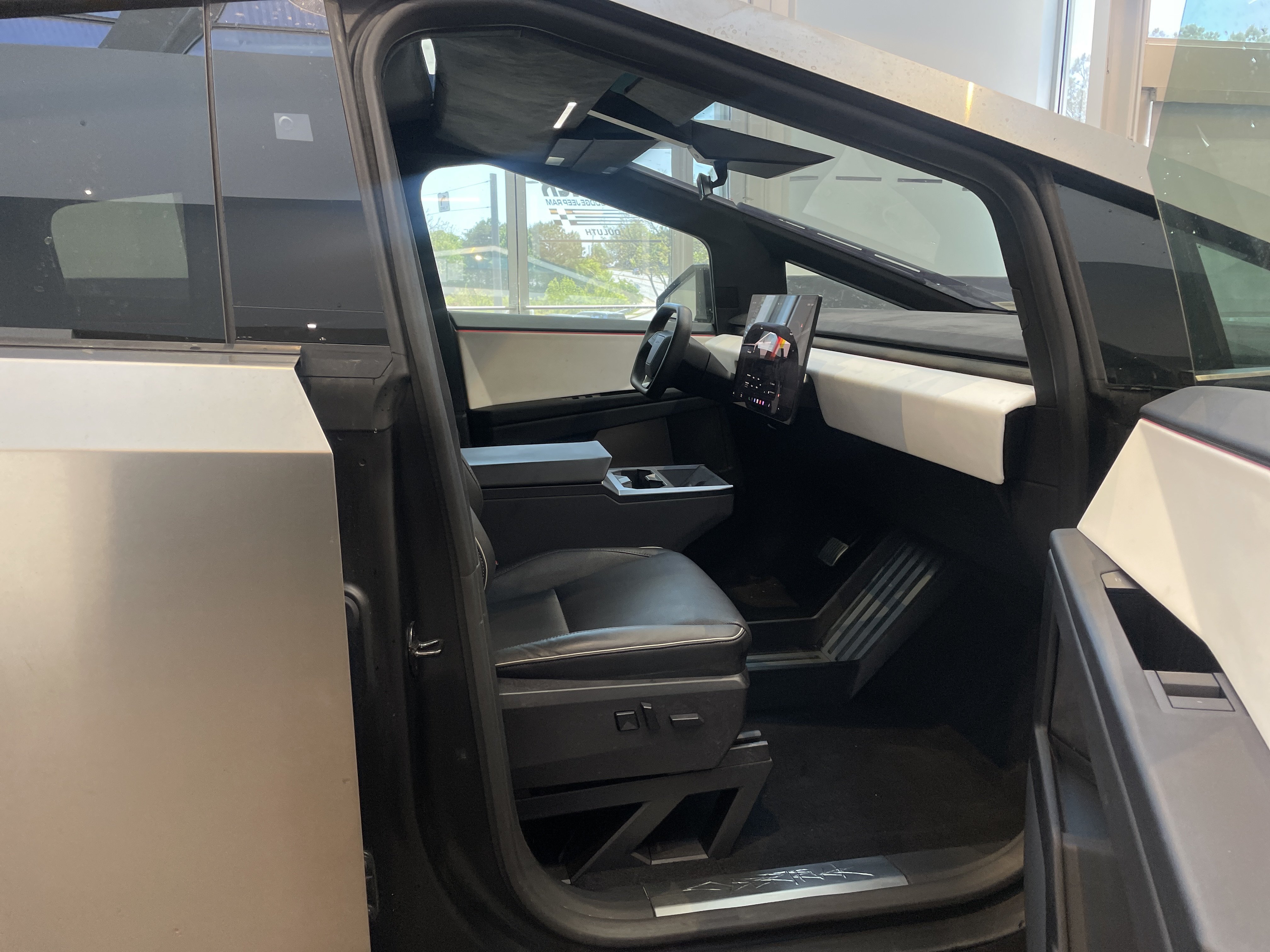 Used 2024 Tesla Cybertruck Cyberbeast AWD/4WD image 38