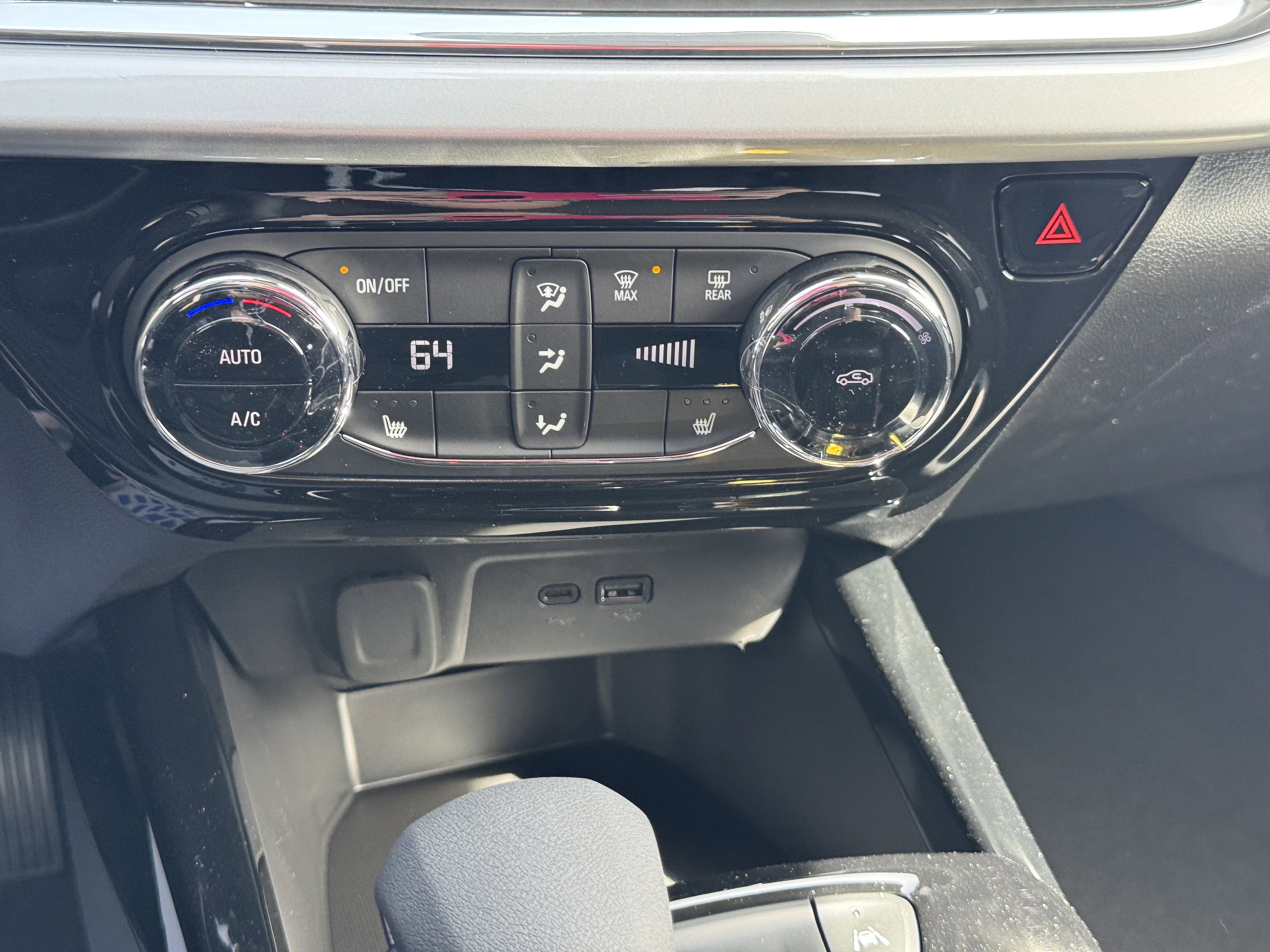 New 2026 Chevrolet Trax LT image 18