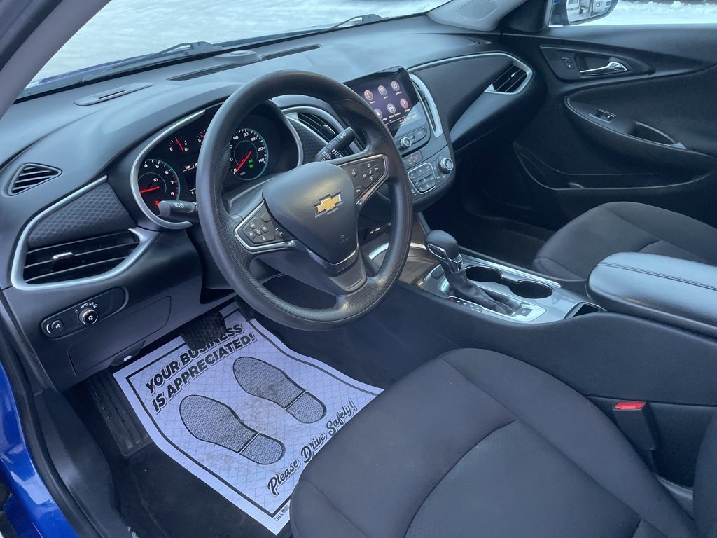 Used 2023 Chevrolet Malibu LT image 4