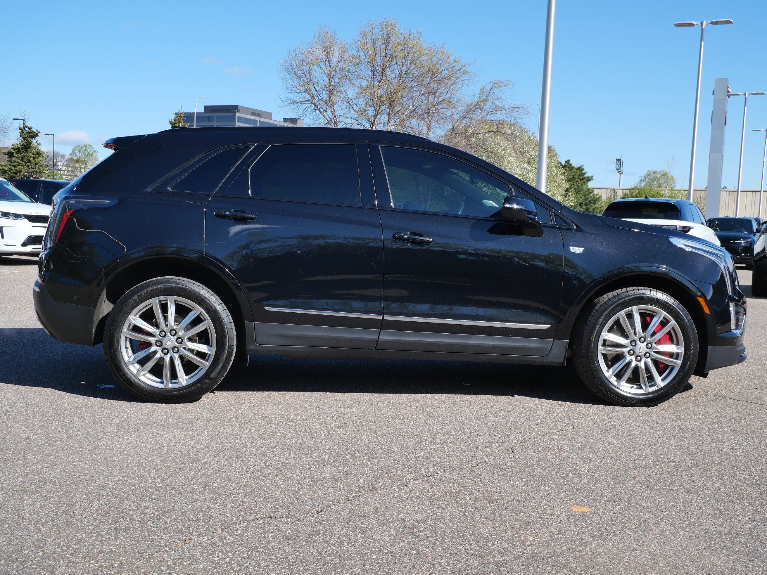 Used 2023 Cadillac XT5 Sportv w/ Technology Package AWD/4WD image 6