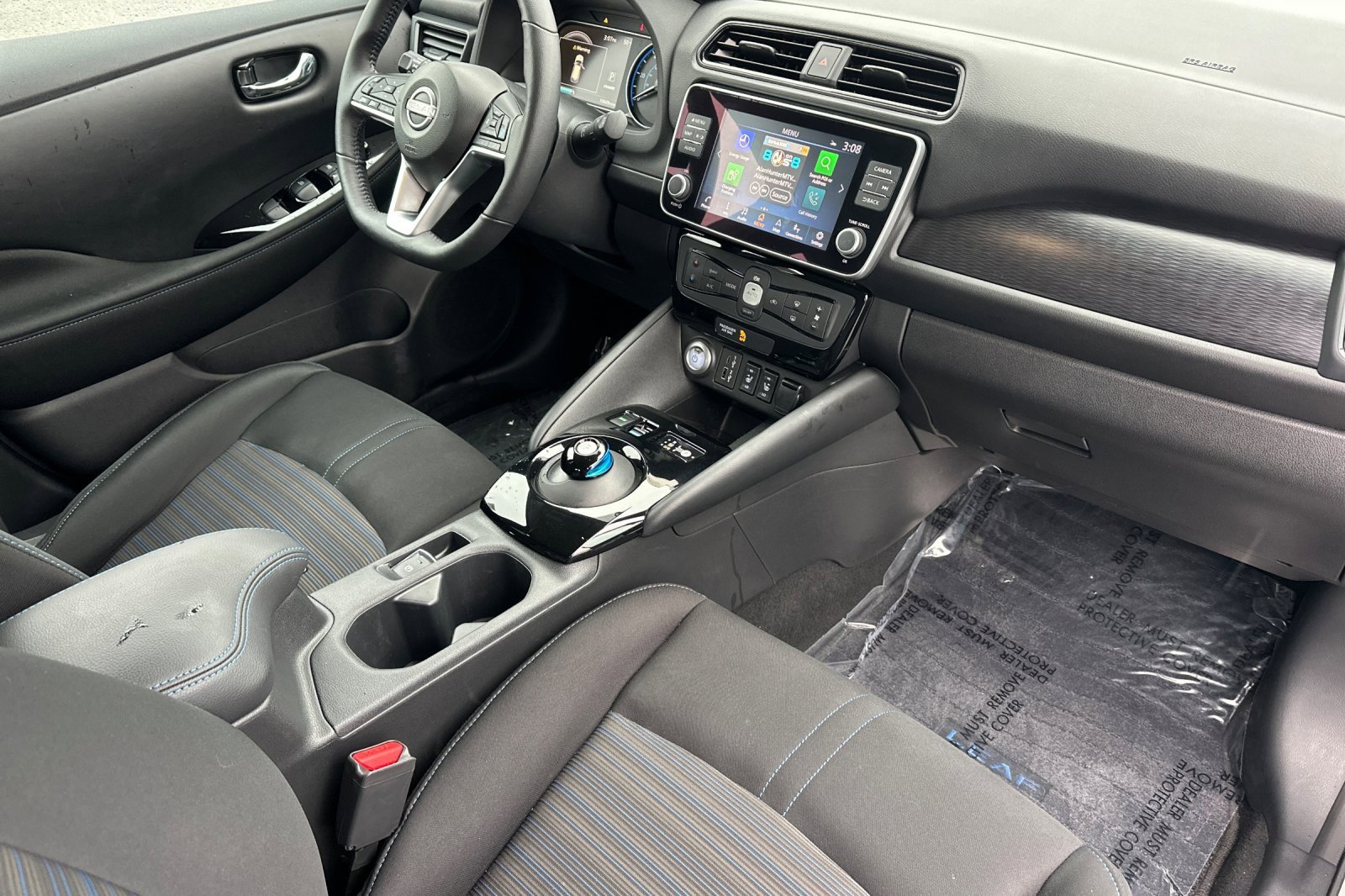 Certified 2024 Nissan Leaf SV Plus image 18