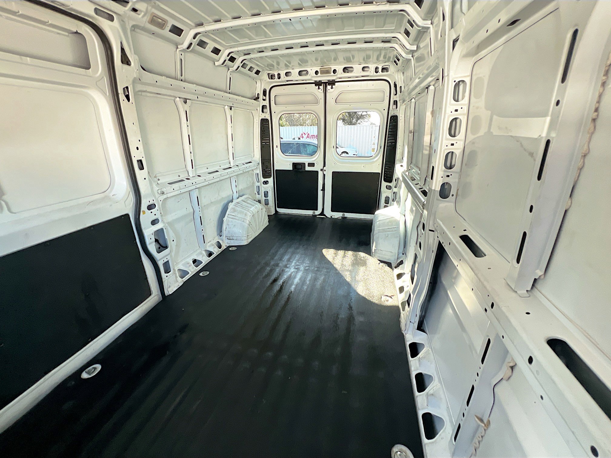 Used 2023 RAM ProMaster 2500 image 29