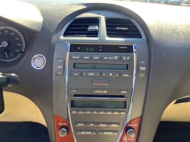 Used 2010 Lexus ES 350 w/ Preferred Accessory Package FWD image 26