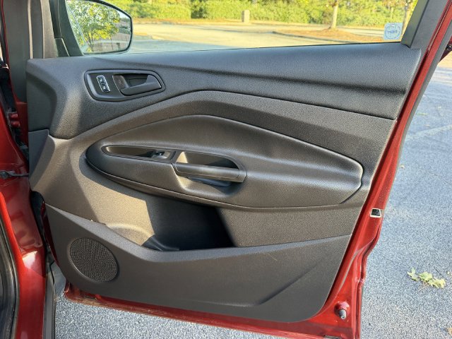 Used 2015 Ford Escape S FWD image 29