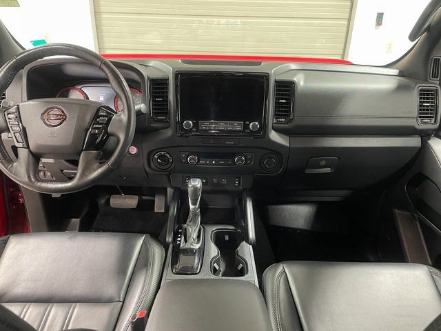 Used 2022 Nissan Frontier PRO-4X image 13