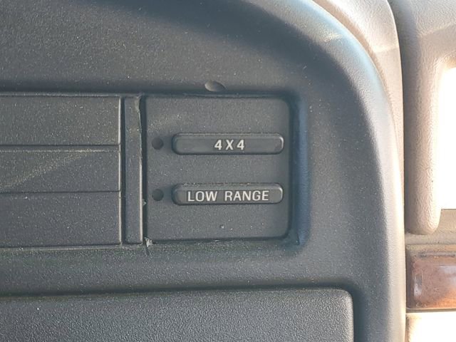 Used 1996 Ford Bronco XLT AWD/4WD image 16