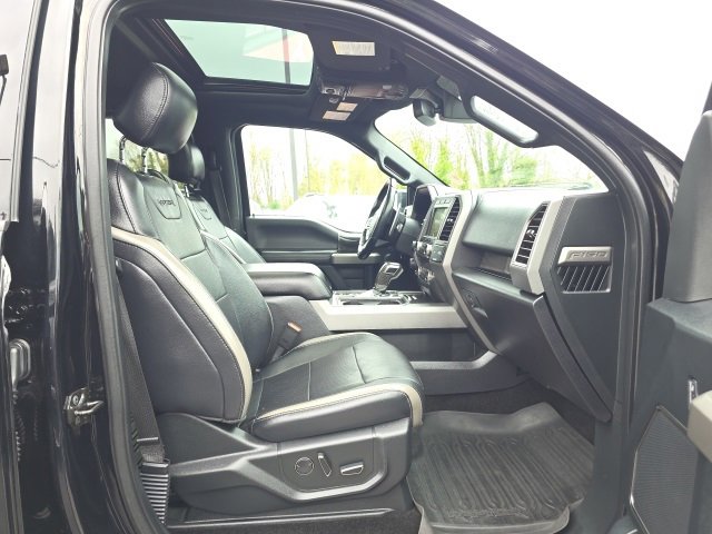 Used 2017 Ford F150 Raptor w/ Equipment Group 802A Luxury image 21