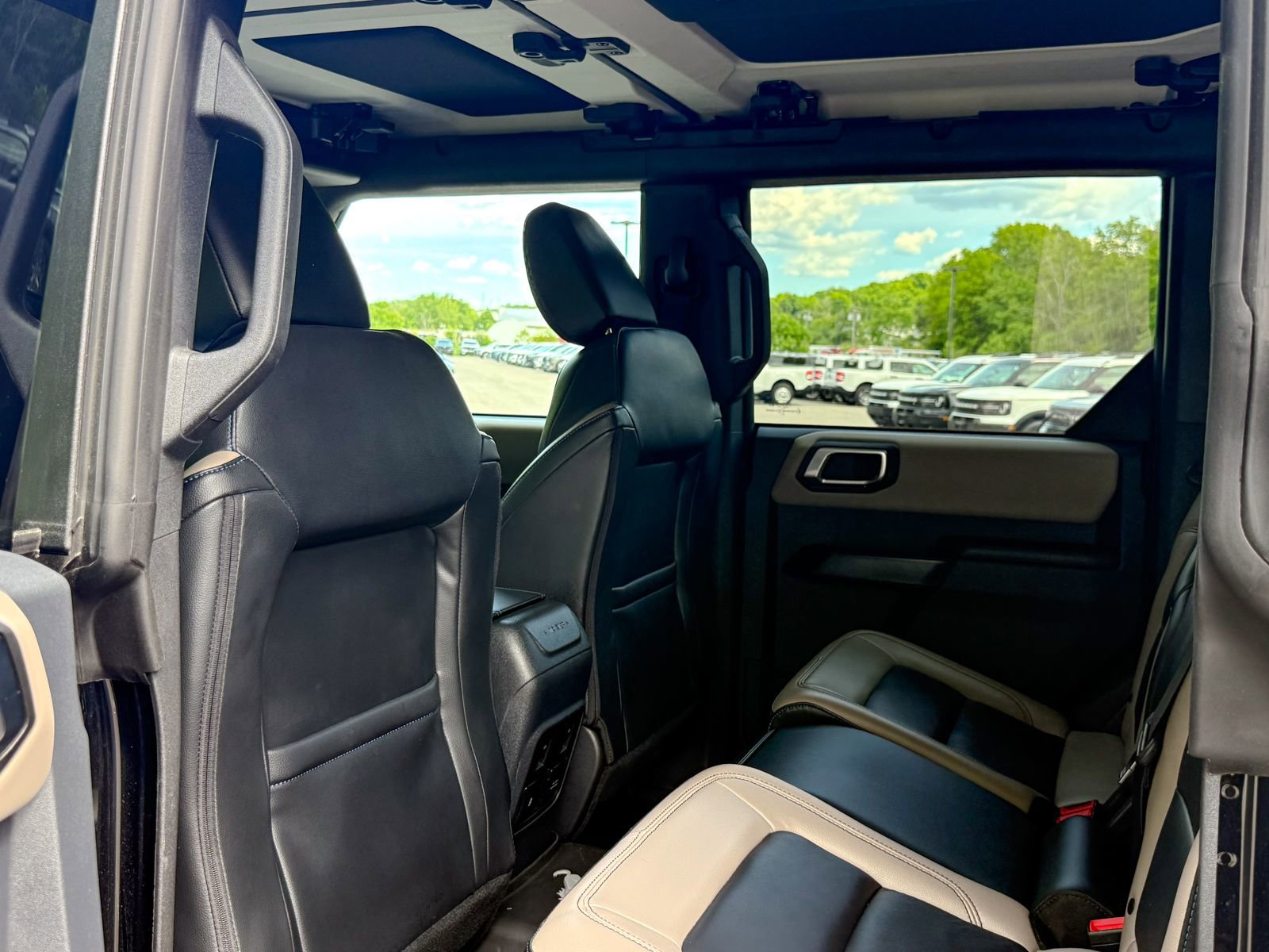 Used 2024 Ford Bronco Wildtrak AWD/4WD image 18