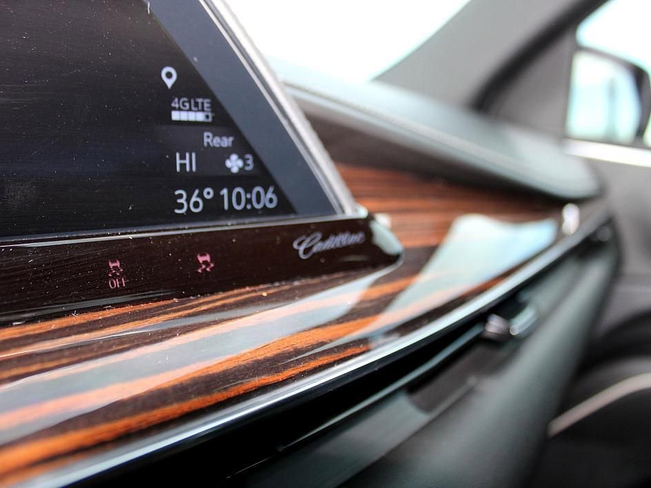 Used 2022 Cadillac Escalade Luxury image 20