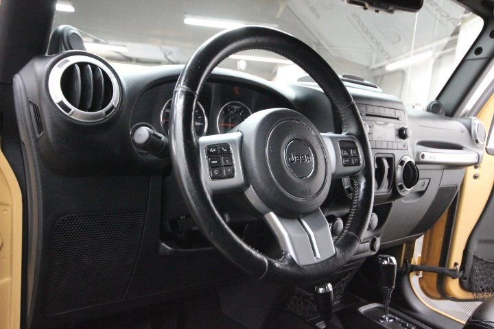 Used 2014 Jeep Wrangler Sport AWD/4WD image 12