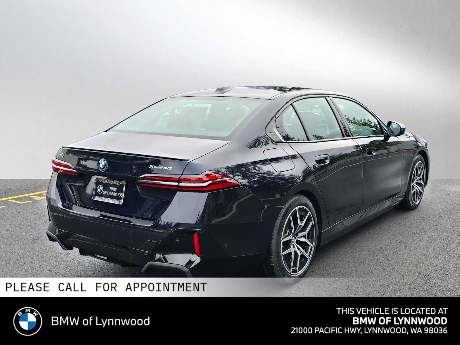 New 2026 BMW i5 eDrive40 w/ M Sport Package AWD/4WD image 3