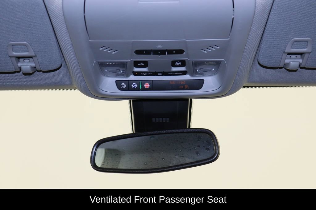 Used 2020 Chevrolet Equinox Premier image 28