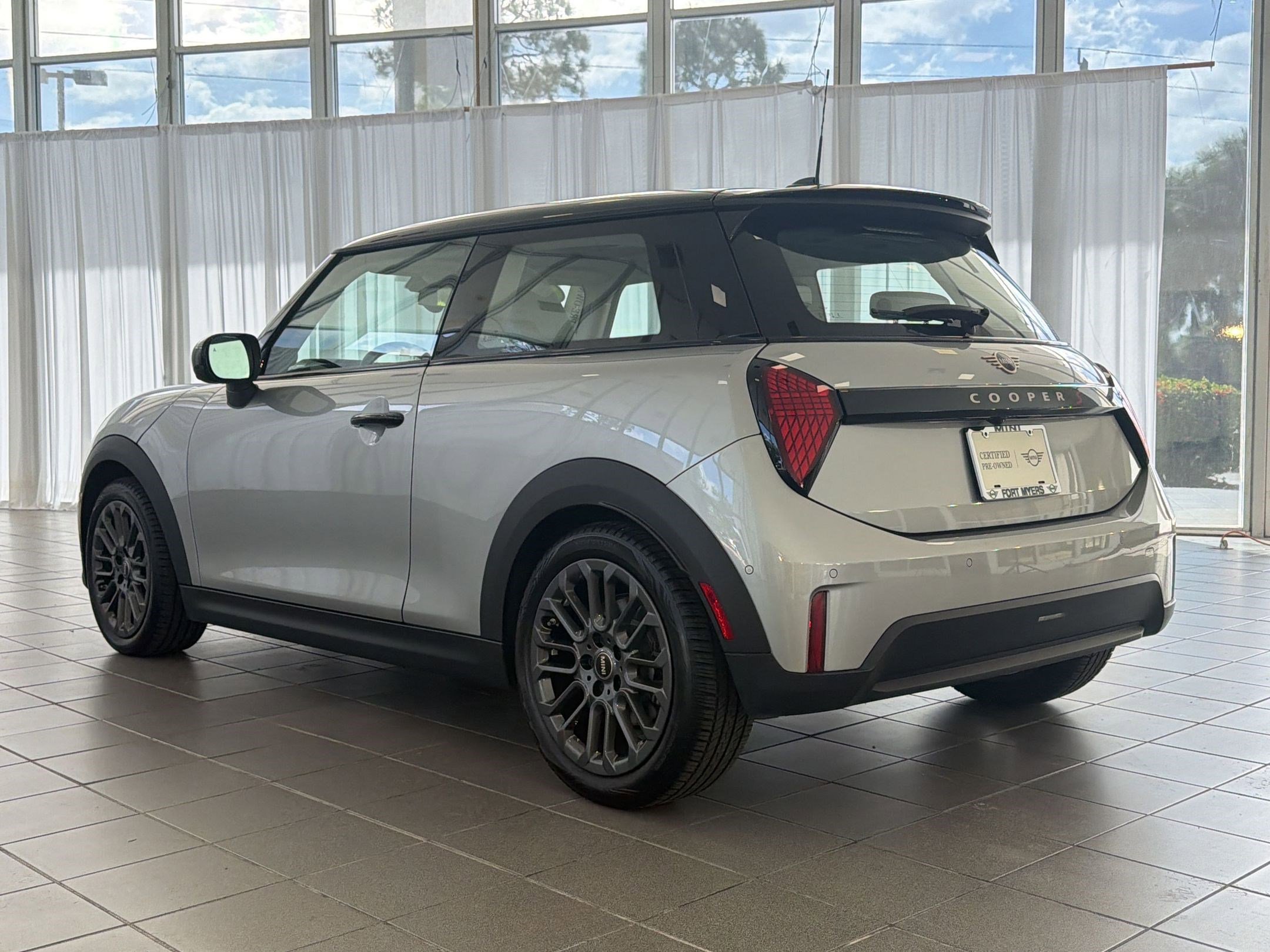 Certified 2025 MINI Cooper S image 3