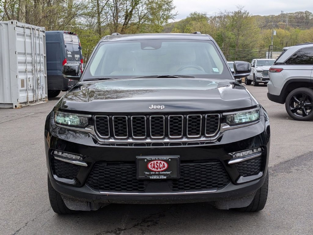 Certified 2022 Jeep Grand Cherokee Limited AWD/4WD image 11