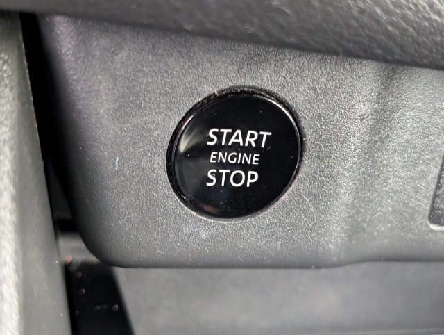 Used 2024 Nissan Rogue SV FWD image 24