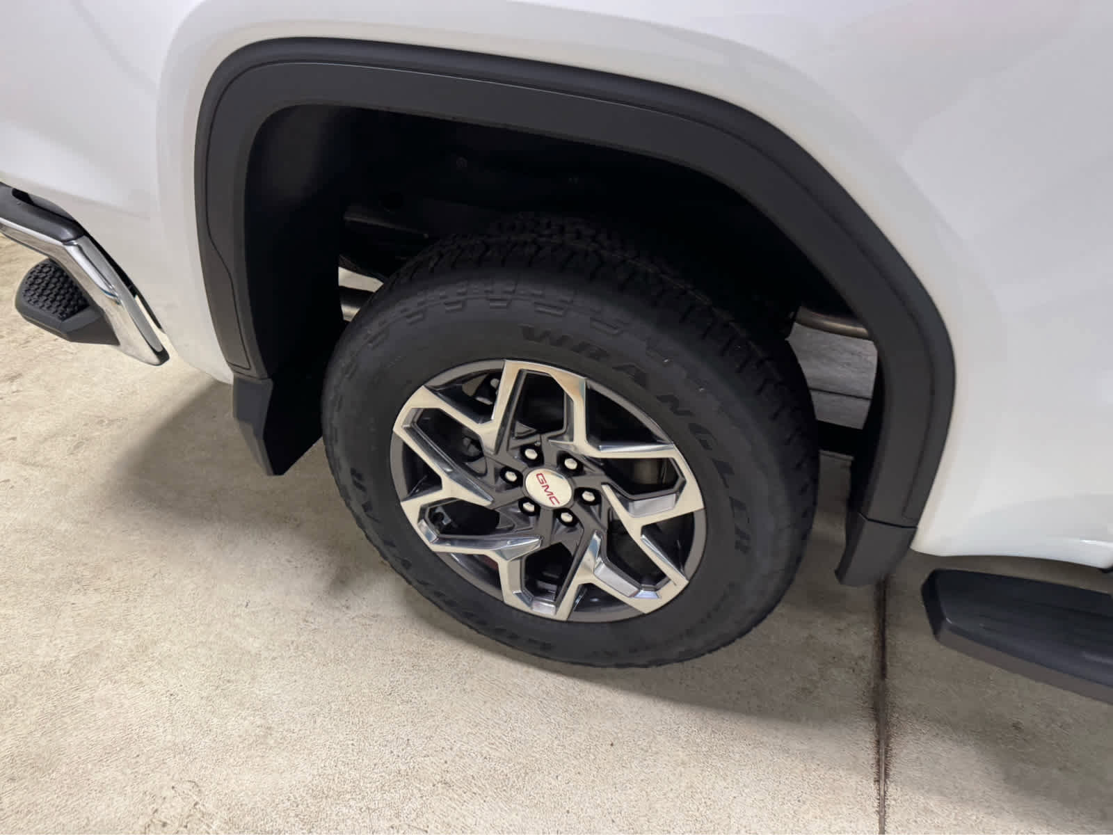 New 2026 GMC Sierra 1500 SLT w/ SLT Premium Plus Package image 8